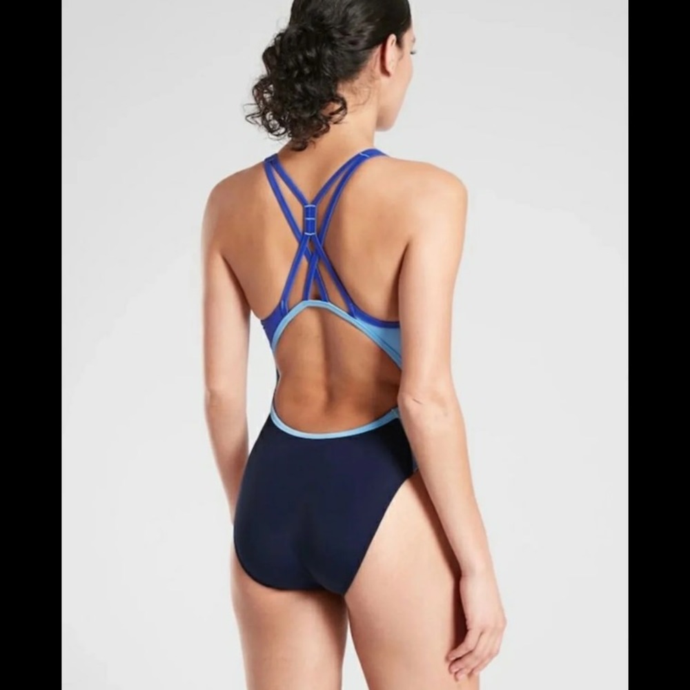 Athleta Freestyle Colorblock One Piece Swimsuit🩱